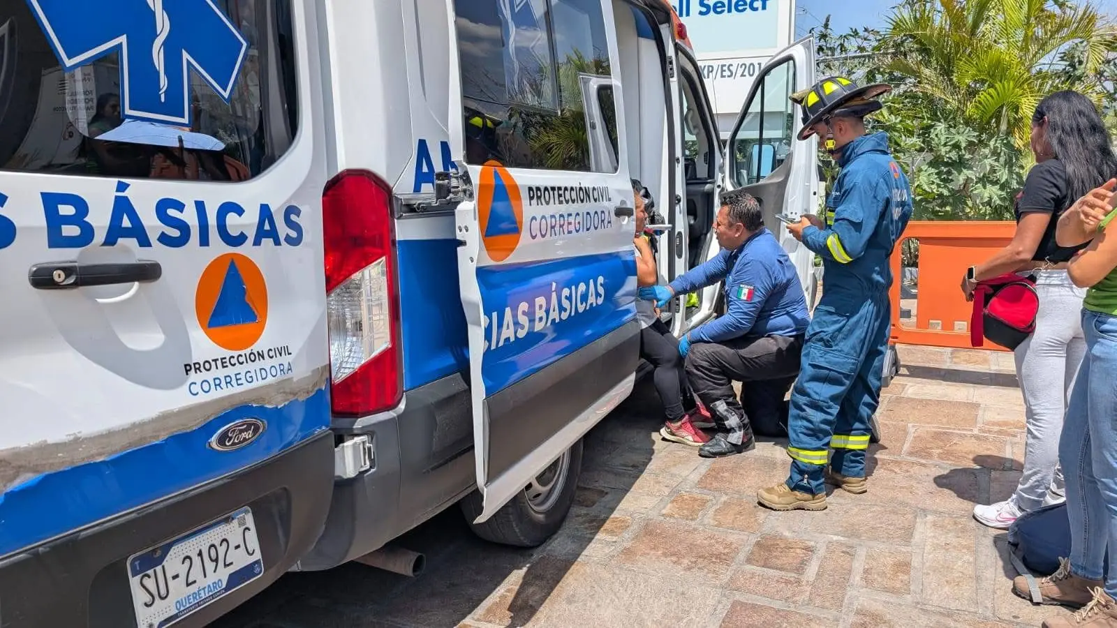 Protagonizó accidente al mirar su celular en la libre a Celaya