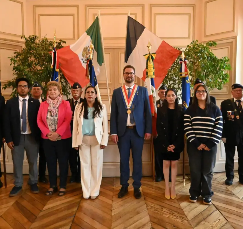 Rayón y Péronne formalizan hermanamiento internacional con ceremonia oficial en Francia