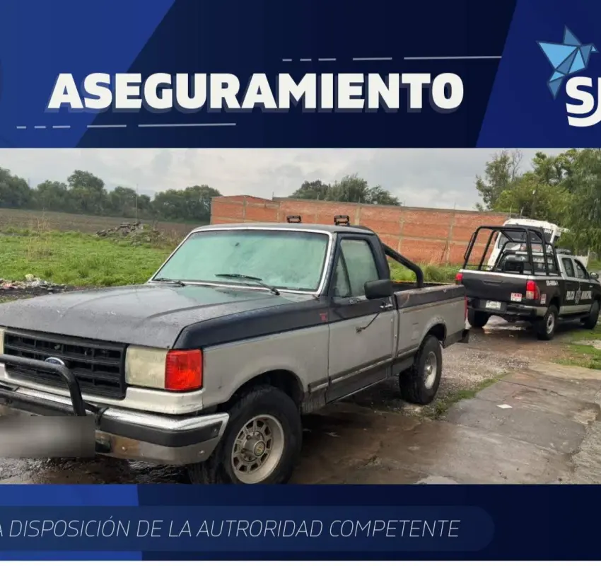 Recuperan camioneta robada en San Juan del Río