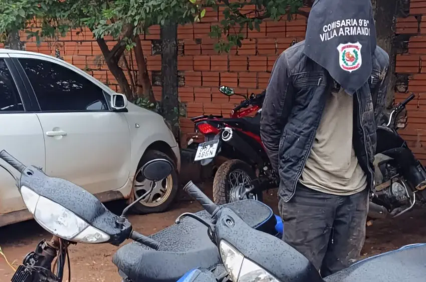 Recuperan motos y detienen a dos