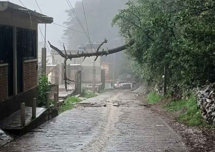 Suspenden temporalmente el servicio de agua en La Barranca, Pinal de Amoles