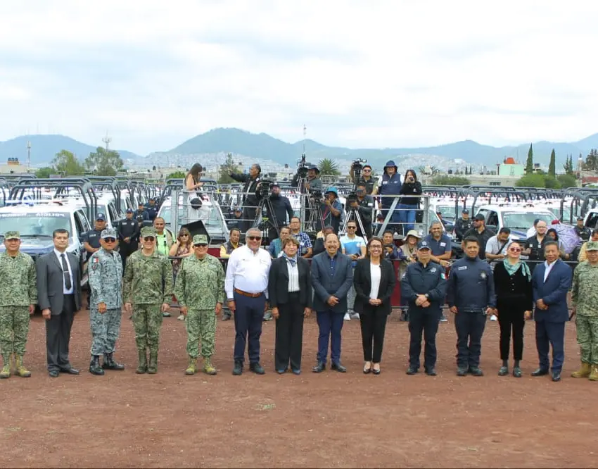 Entregaron patrullas en Ecatepec Delfina Gómez y Azucena Cisneros