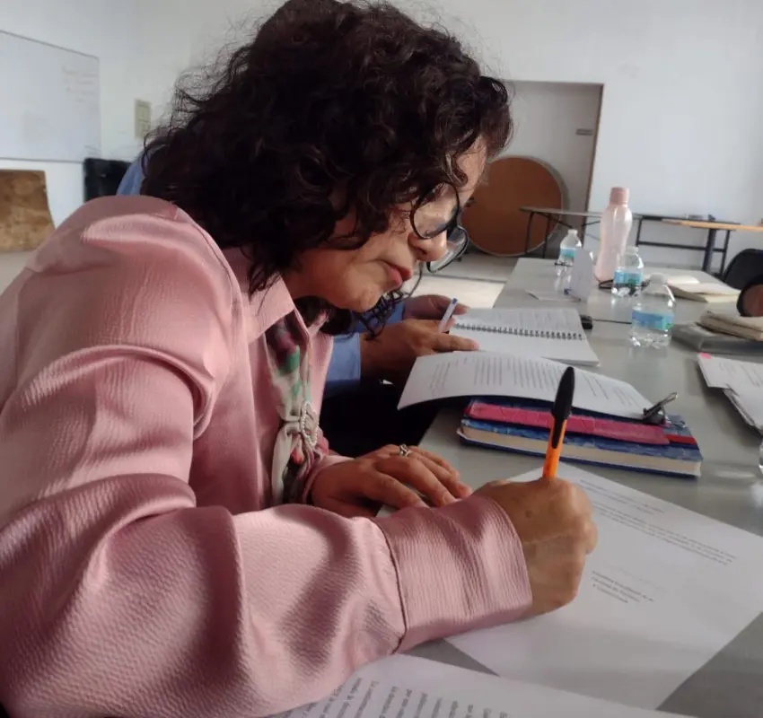 Rectora de la UAEMex dialogó con estudiantes de Medicina y del Enjambre Estudiantil