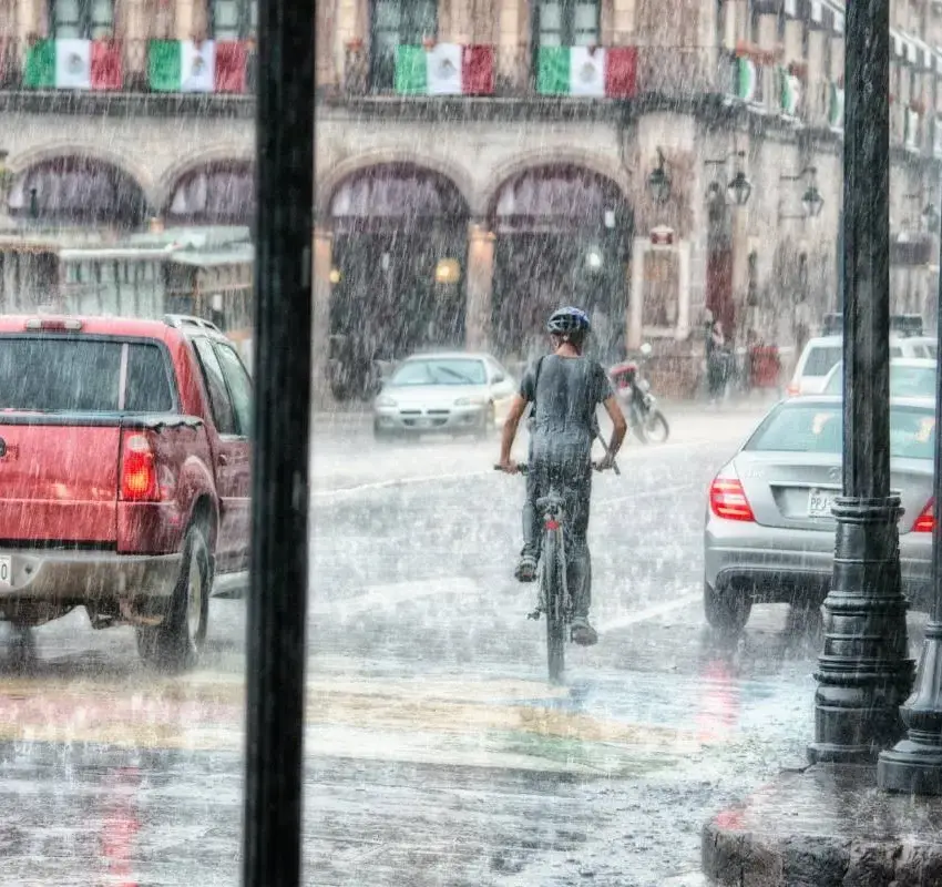 Alerta amarilla activada por lluvias fuertes