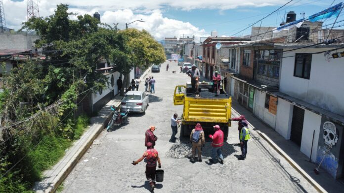 Atienden baches y alumbrado en Toluca - Primero Editores