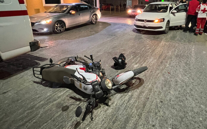 Torreón. Vehículo choca por alcance a motocicleta- Grupo Milenio