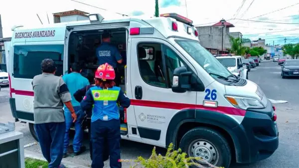 Dos menores y una mujer quemados tras encender carbón en un anafre