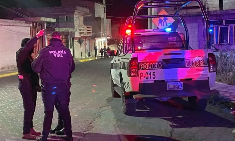 Evitan robo de vehículo y detienen a uno