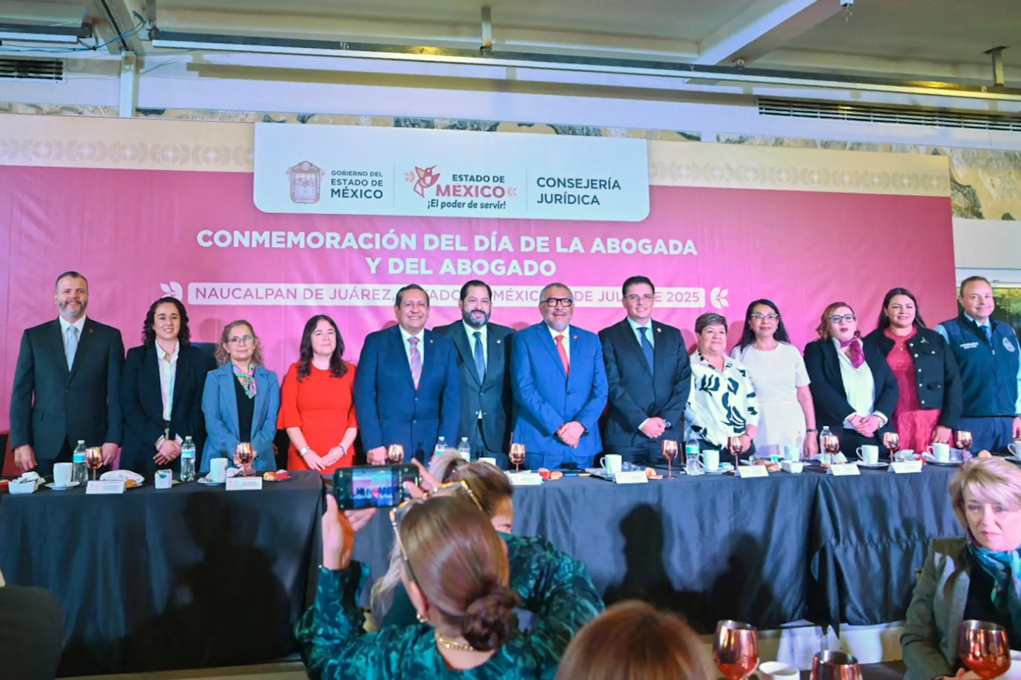 Francisco Vázquez participó en Día de la Abogada y del Abogado