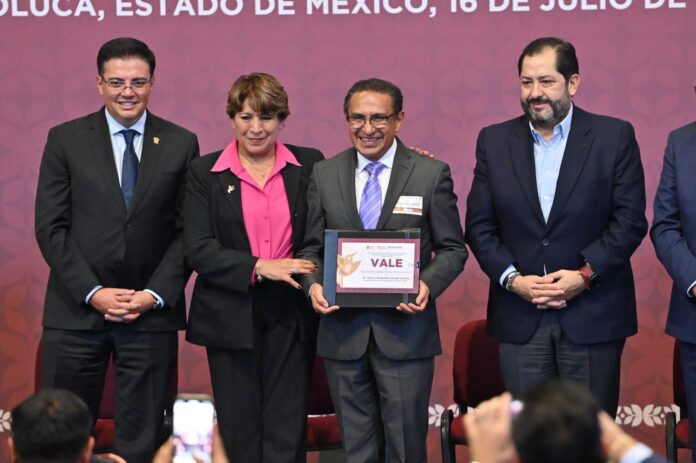 Francisco Vázquez participó en la firma del convenio GEM-SMSEM ...