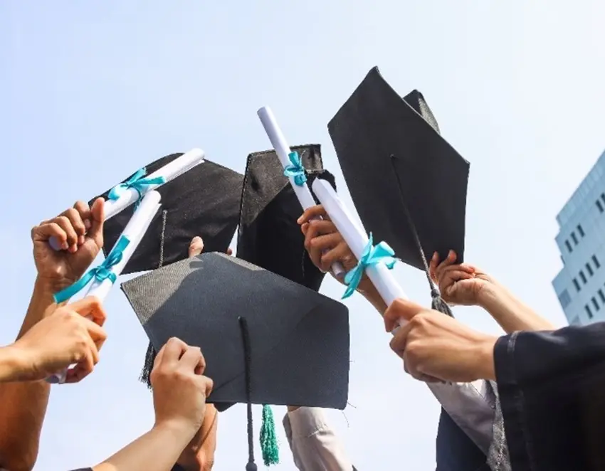 Generarán derrama económica de 2.5 MMDP graduaciones en Edoméx
