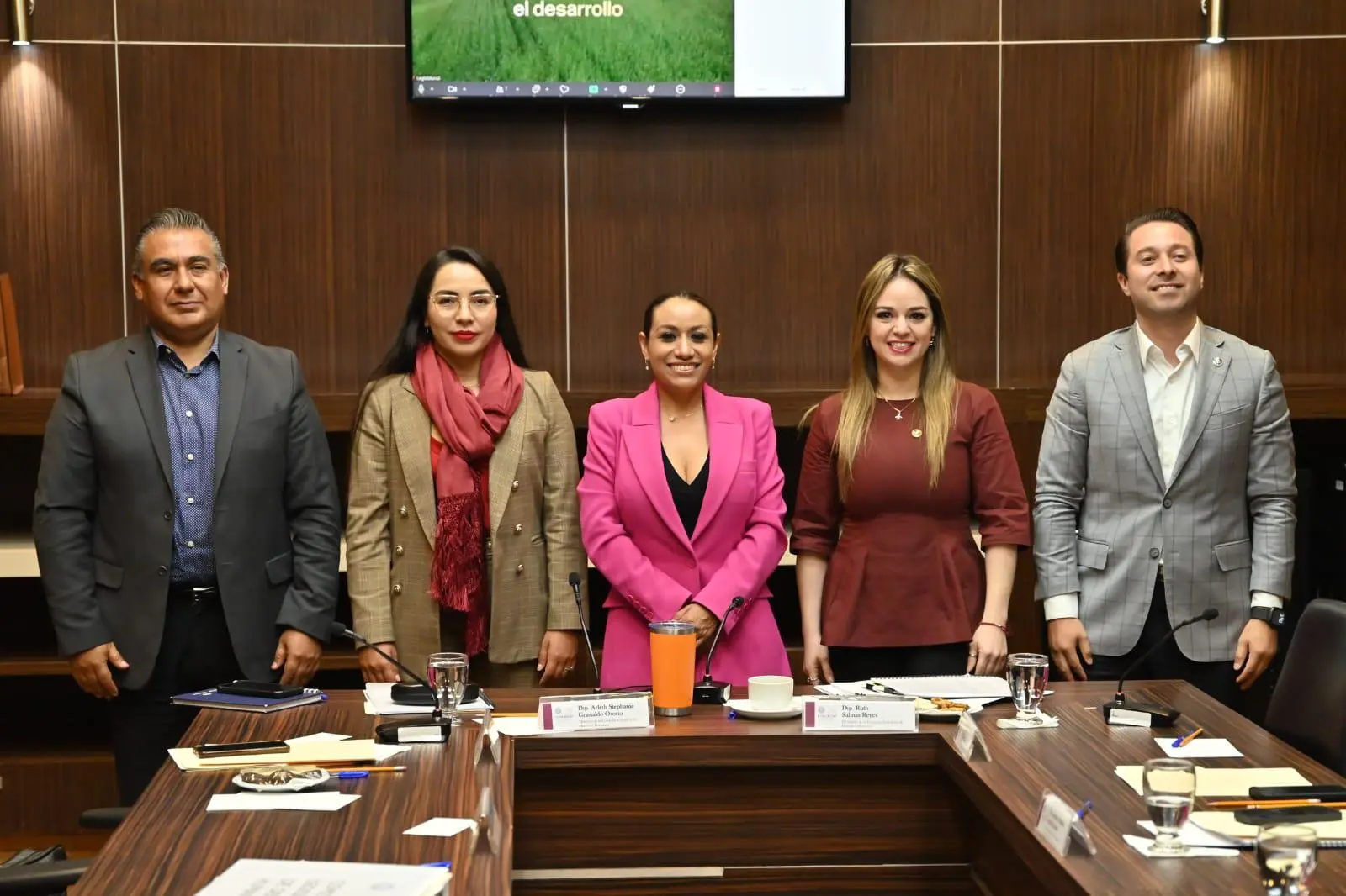 Iniciaron entrevistas para elegir titular de la Codhem   Primero
