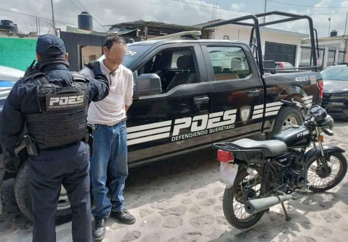 LO DETIENEN CON MOTO ROBADA TRATÓ DE HUIR | El Conspirador