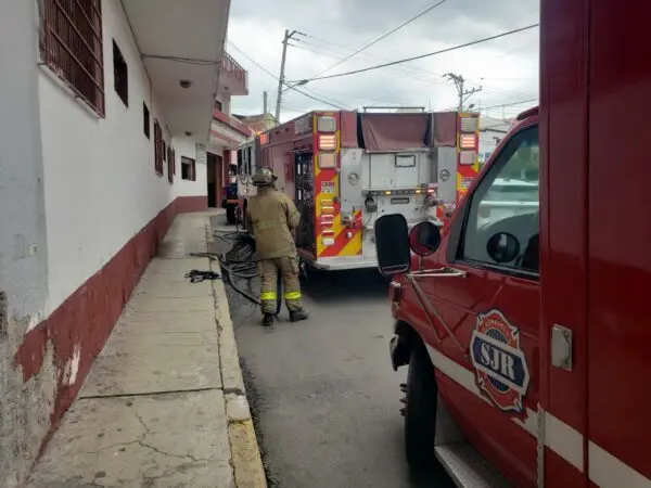 Movilización por incendio en hotel