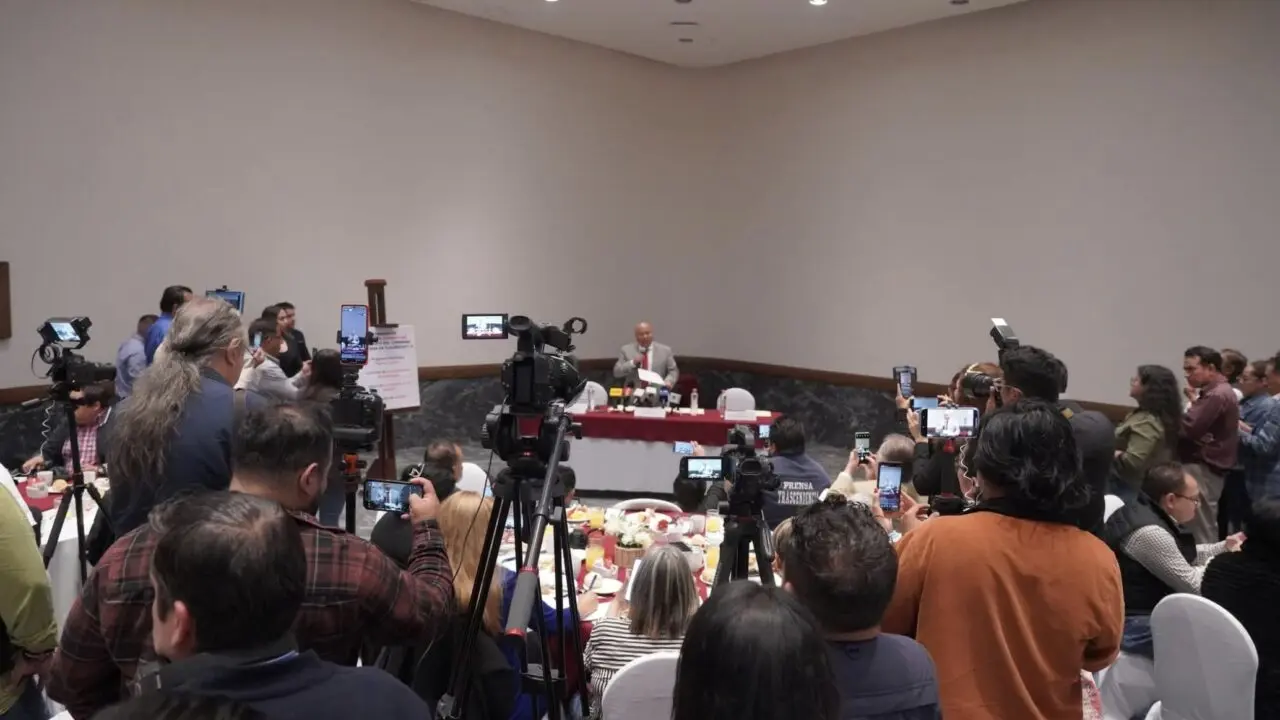 Tlalnepantla presenta 5 denuncias por presunto desvío de 300