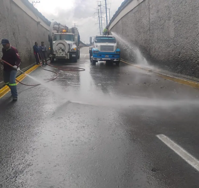 Realizó ayuntamiento de Toluca limpieza tras lluvia