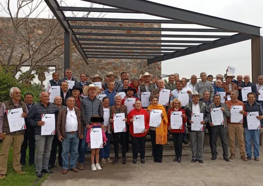 Reconoce Mario Calzada a los exalcaldes y legisladores del PRI