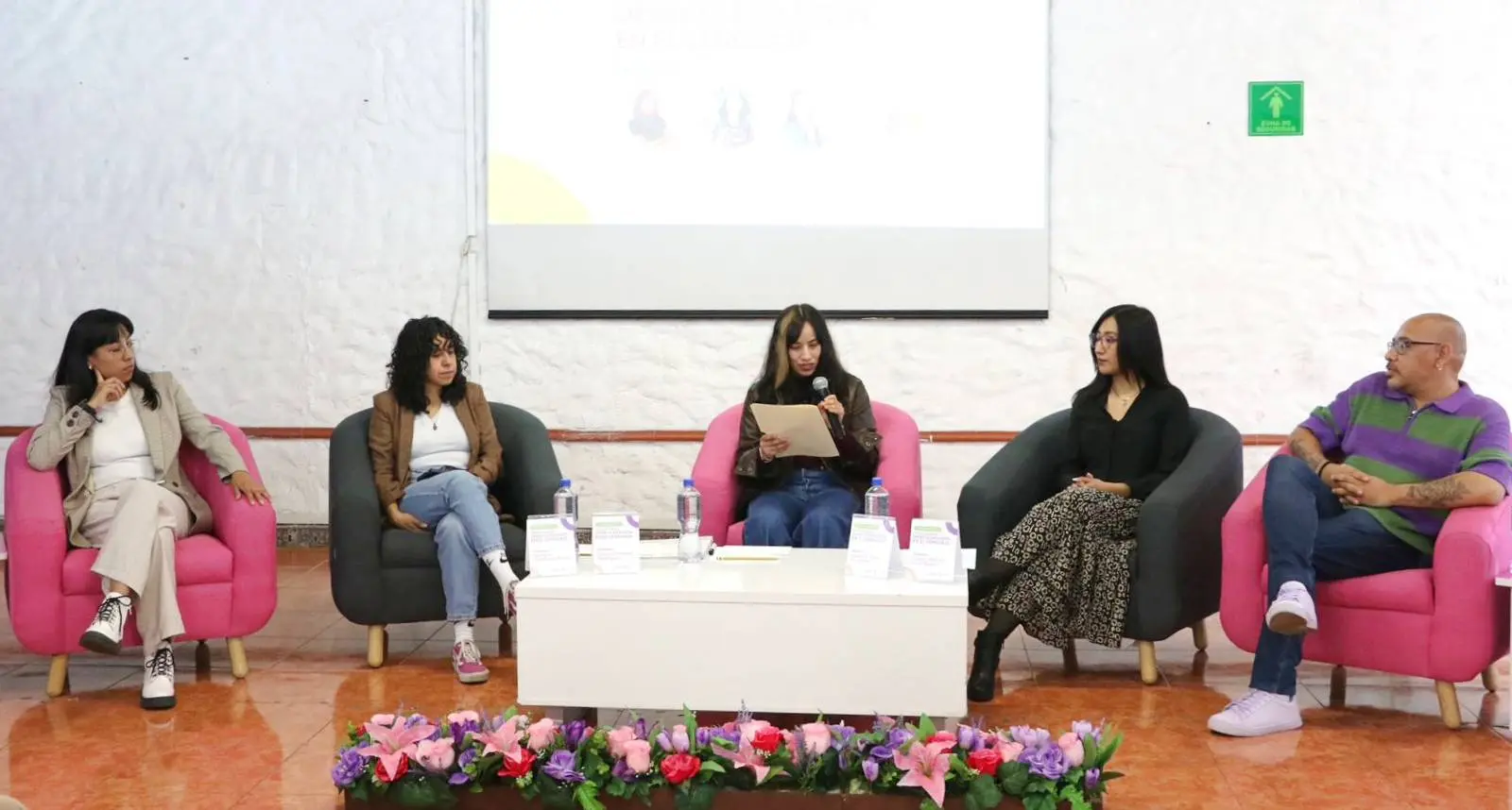 Reflexionaron sobre el lenguaje incluyente en el IEEM   Primero