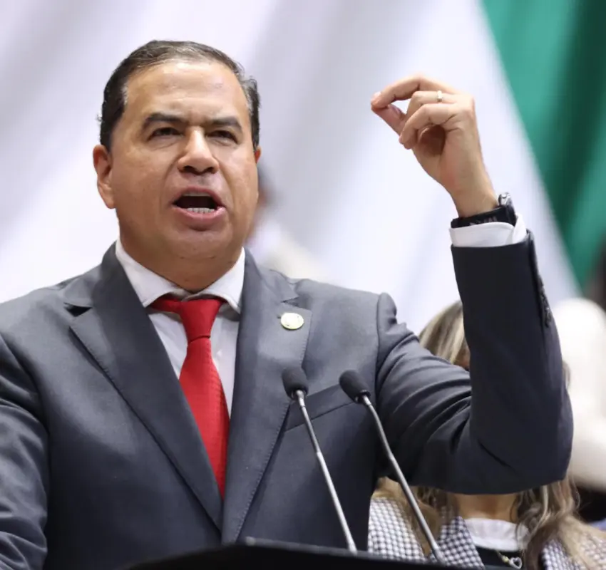 Ricardo Mejía presentó reformas sobre acoso y transparencia ante el Congreso