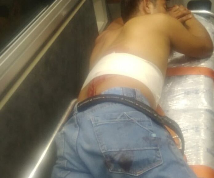 Violento individuo lesionó a joven con arma blanca; fue asegurado ...