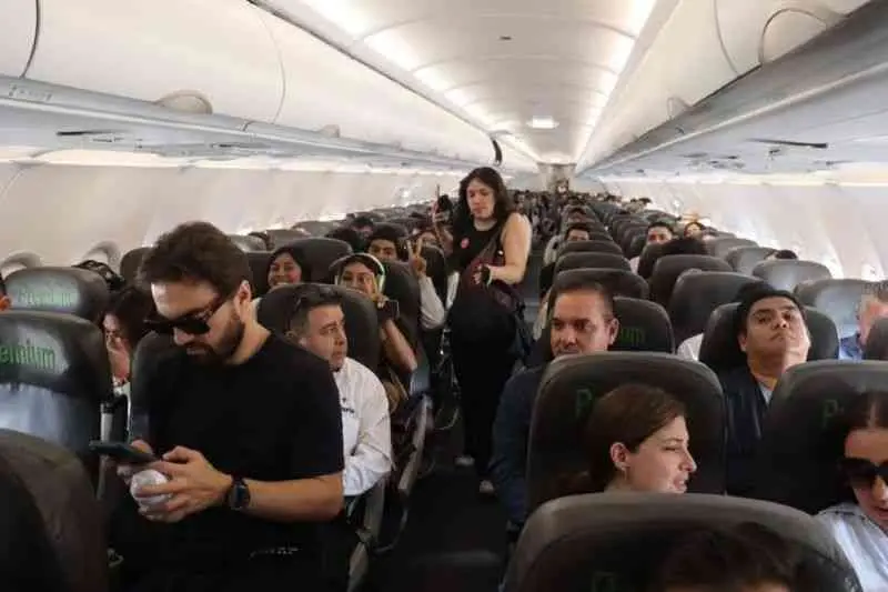 61 millones de personas viajaron en vuelos nacionales e internacionales