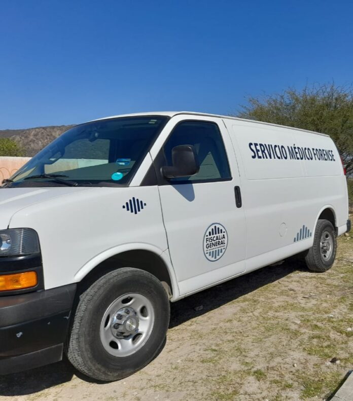 Camioneta con combustible ilegal es puesta a disposición de la FGR ...