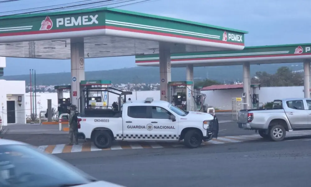 Catean oficinas de gasolinera en SJR   Noticias de Querétaro