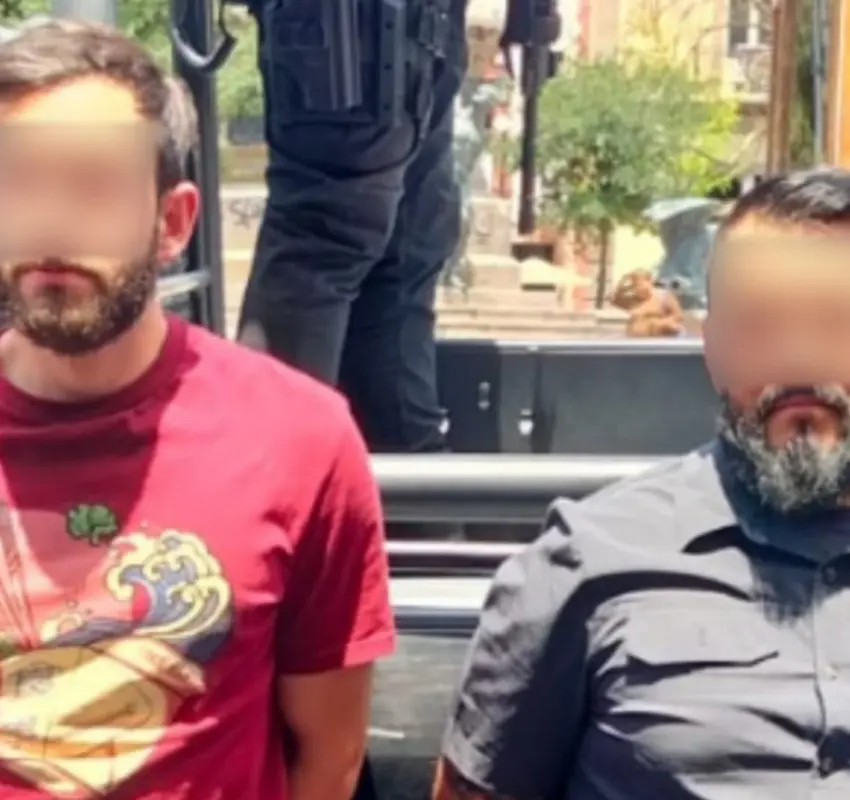 Detenidos con arma, cargadores y cartuchos útiles