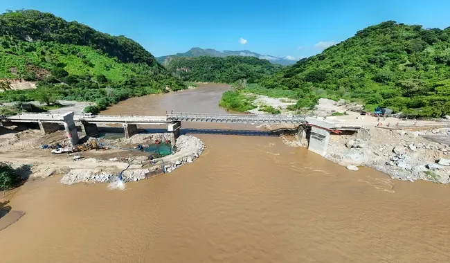 En Guerrero se reconstruyen 75 puentes que beneficiarán a pueblos de la Mixteca y Amuzgo