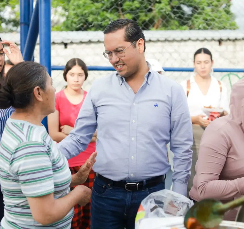 Inaugura Chepe Guerrero ruta 13 Movivan Taponas-Arroyo Hondo