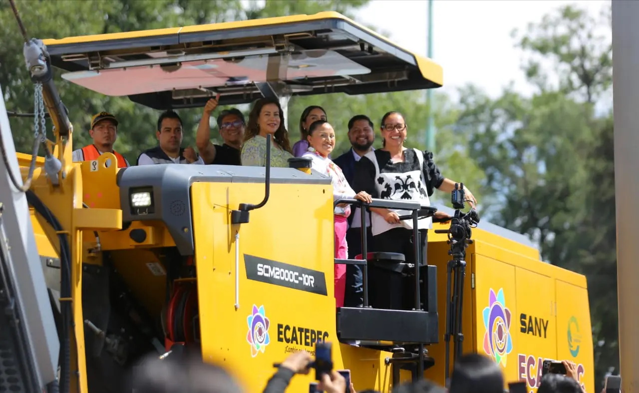 Intensifica Azucena Cisneros trabajos de bacheo y repavimentación