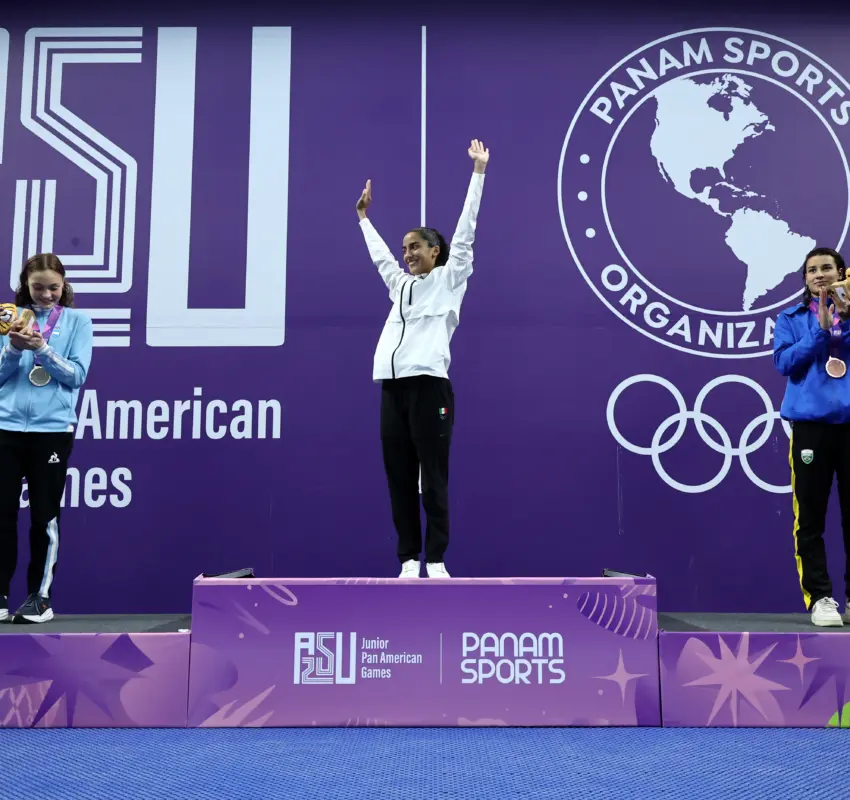 La nadadora Celia Pulido se despide de Asunción 2025 como multimedallista