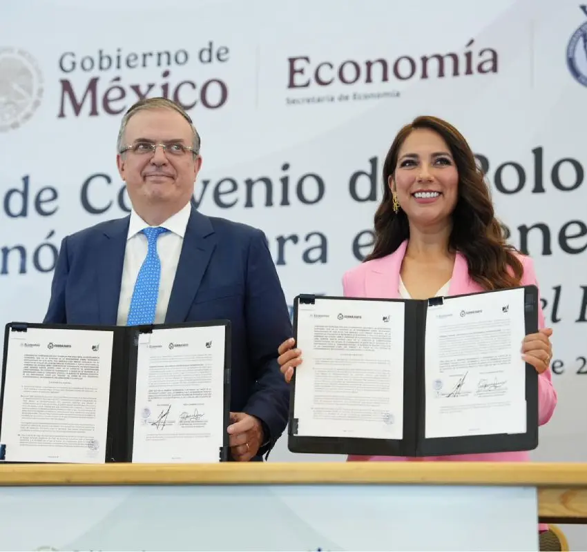 Marcelo Ebrard anuncia decreto que protege industria de calzado