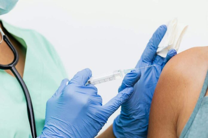 México supera meta nacional en vacunación contra el VPH en 2025 -