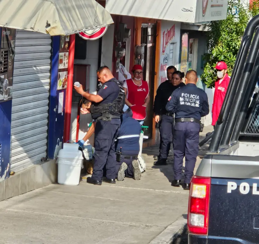 Muere por un infarto dentro de un negocio