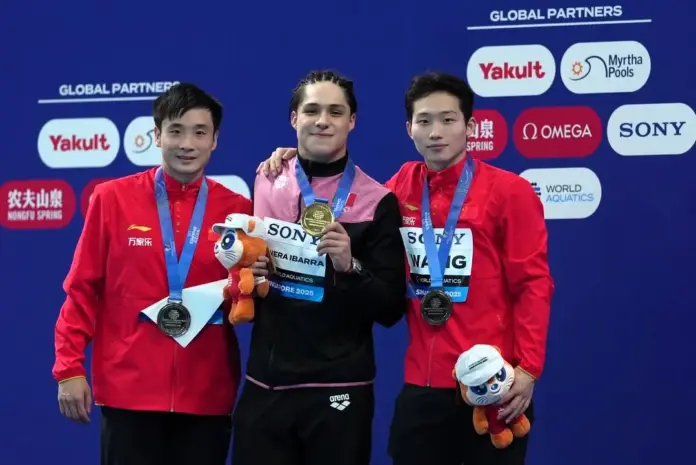 Osmar Olvera gana oro histórico en Mundial de Singapur 2025