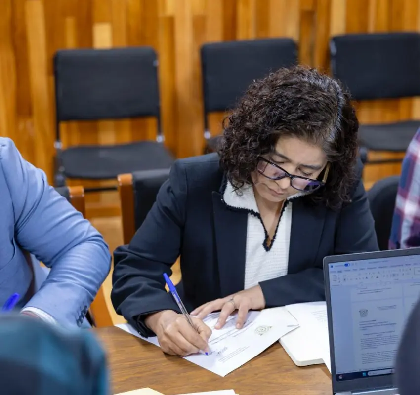 Patricia Zarza se reunió con facultades de Artes, Contaduría y Arquitectura