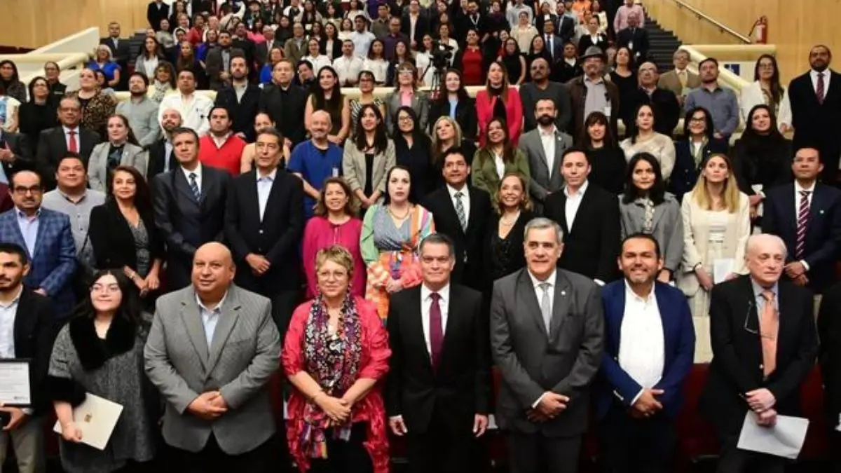 México referente global en políticas antitabaco Bloomberg