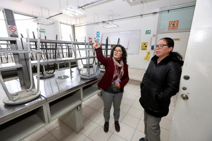 Recorrió rectora Patricia Zarza la Facultad de Ciencias Agrícolas ...