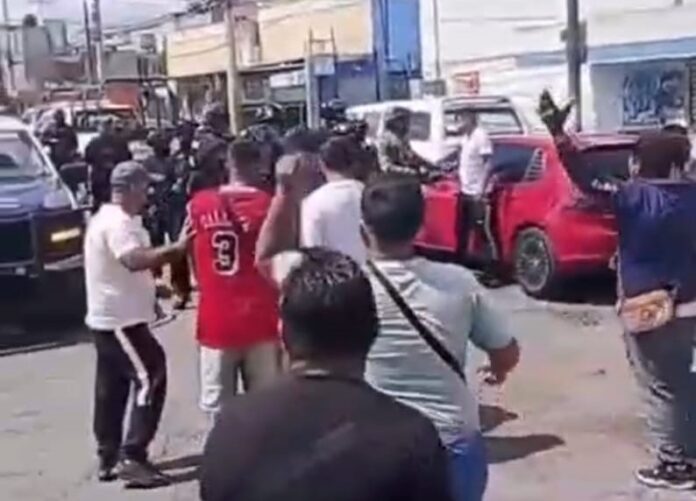 Policía de Ecatepec repele agresión de Los 300 | Eje19