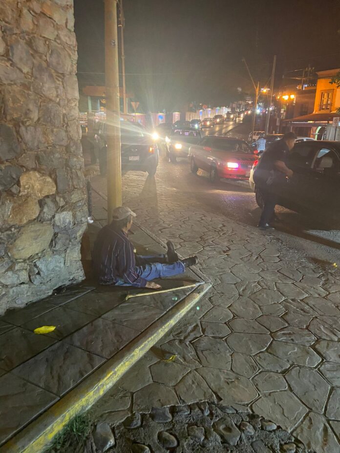 Reportaron a hombre de la tercera edad tirado en la vía pública ...