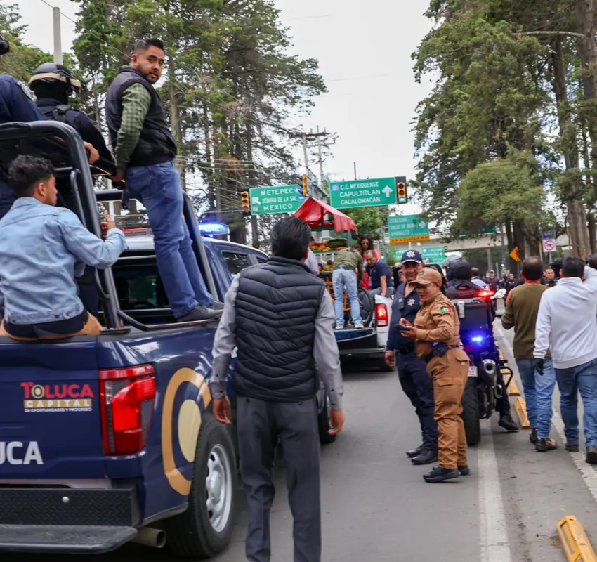 Retiraron ambulantes de diferentes zonas de Toluca