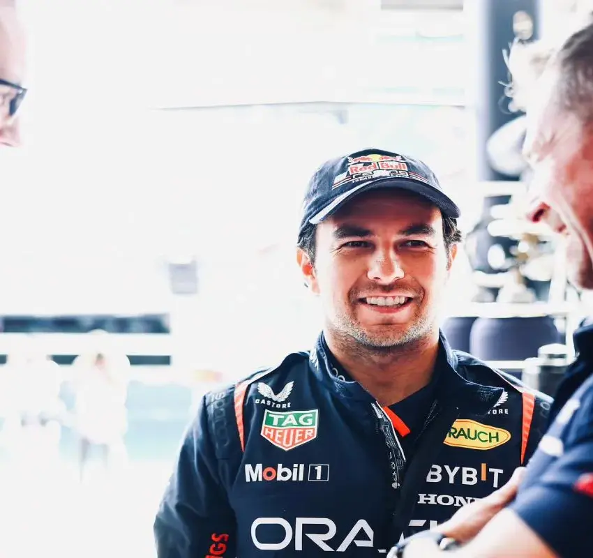 Rumores sitúan a Checo Pérez en Cadillac F1