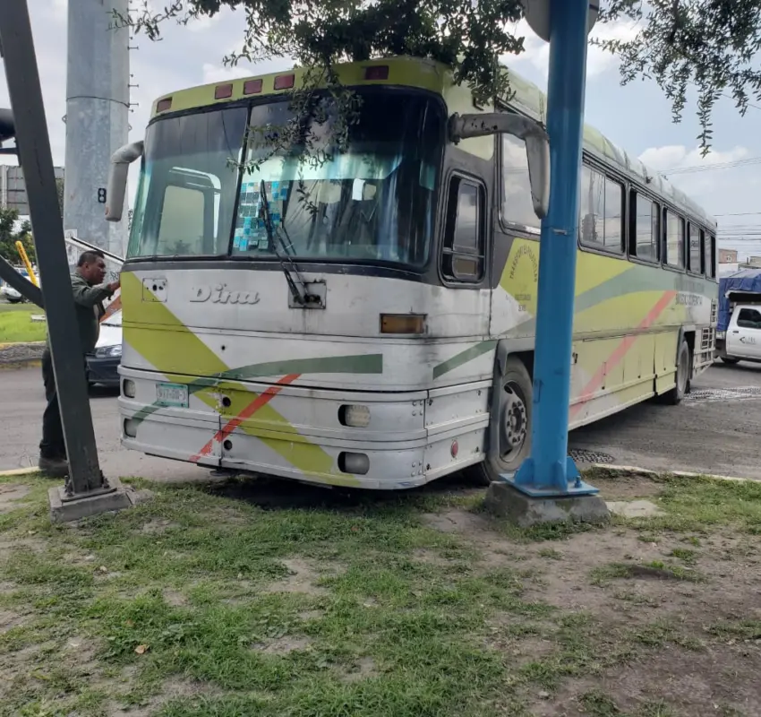 Se accidenta autobús turístico