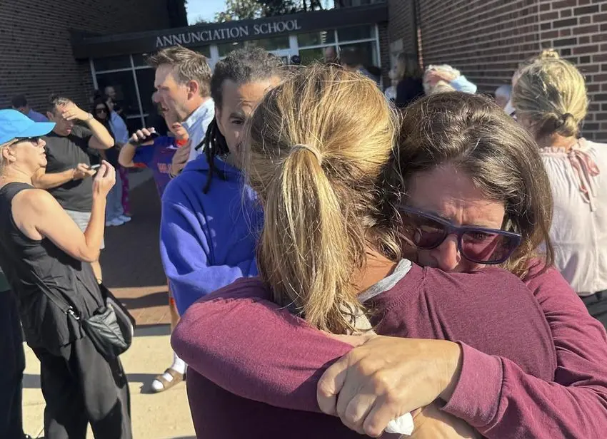 Tiroteo en escuela de Minneapolis deja dos muertos y varios heridos