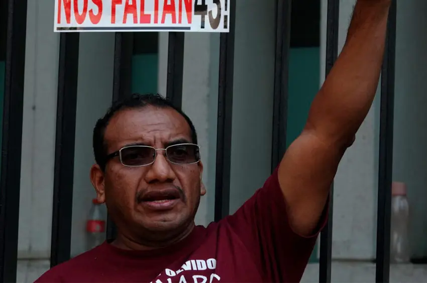 Vidulfo Rosales renunció al caso Ayotzinapa