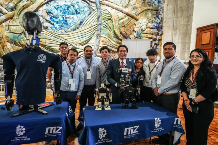 Dan la bienvenida a 2 mil 815 estudiantes inscritos en la nueva ...
