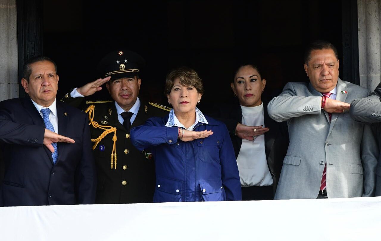 Encabezó Delfina Gómez desfile cívico militar   Primero Editores