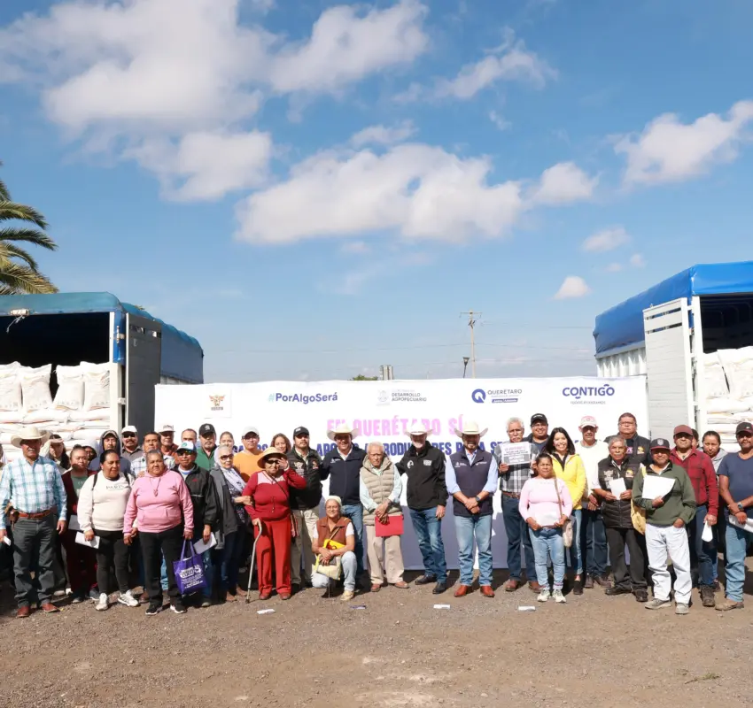 Entrega SEDEA suplemento alimenticio a apicultores