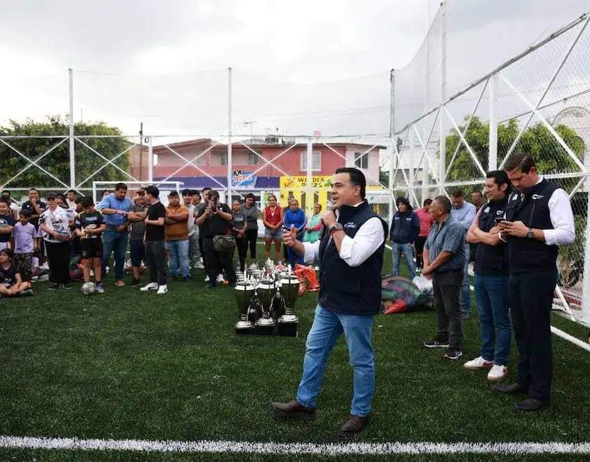Entrega SEDESOQ rehabilitación de espacio deportivo en ‘La Negreta’